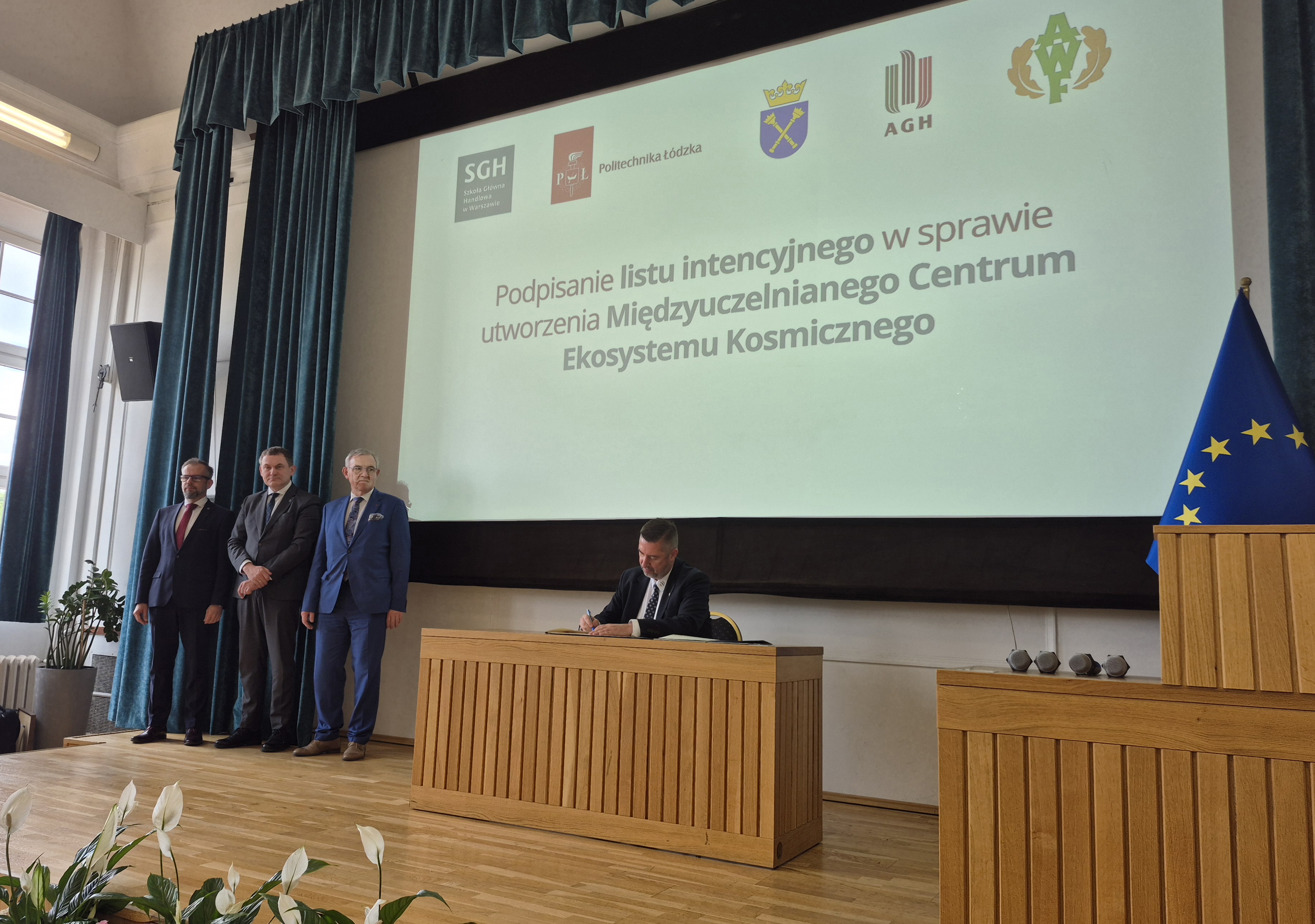 Podpisanie listu przez JM Rektora AWF Warszawa
